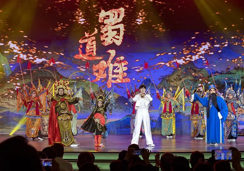 建设中国特色社会主义根本力量_建设中国特色社会主义根本力量_建设中国特色社会主义根本力量