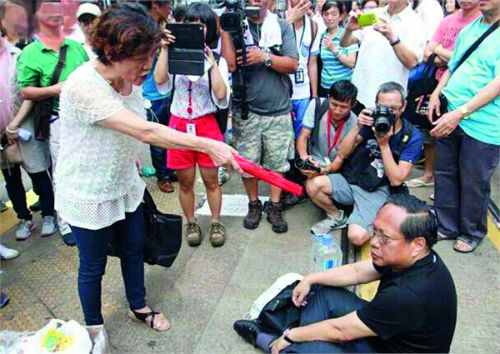 伞帐篷怎么搭_皇家帐篷伞_皇家雨伞