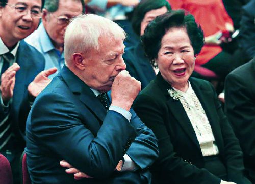 伞帐篷怎么搭_皇家帐篷伞_皇家雨伞