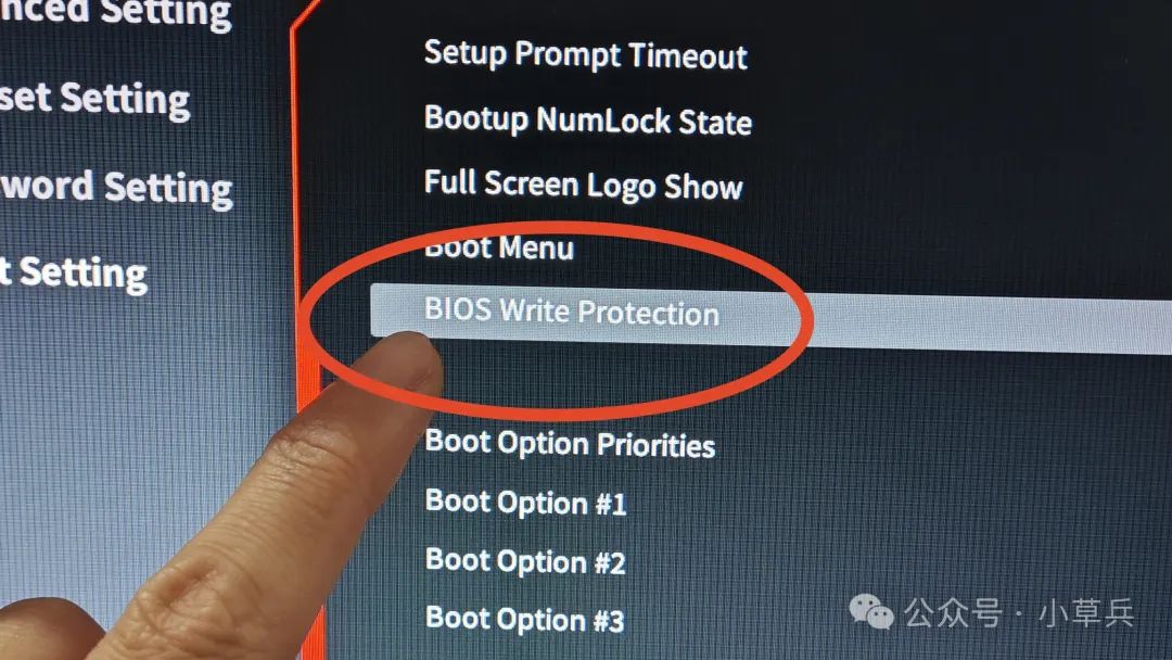 风扇主板电源转不开机_风扇转主板不启动_主板电源风扇不转