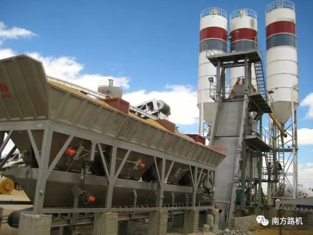 强制式混凝土搅拌机视频_强制式混凝土搅拌机型号大全_强制式混凝土搅拌机产品