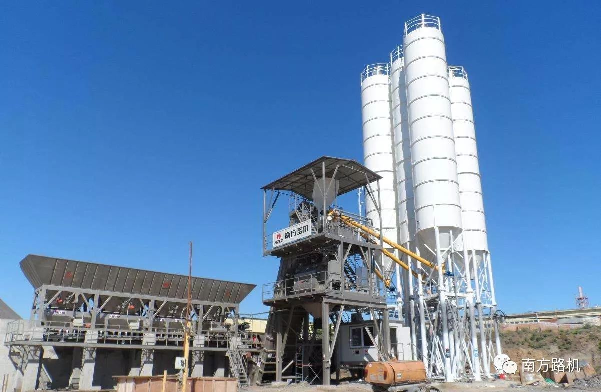 强制式混凝土搅拌机视频_强制式混凝土搅拌机型号大全_强制式混凝土搅拌机产品