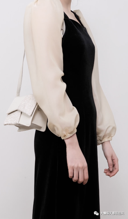 皮皮牛官方旗舰店_牛皮手提包官方旗舰店_以纯官方旗舰男鞋