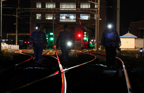 何为道岔定位_道岔定位是什么意思_道岔定位电连接