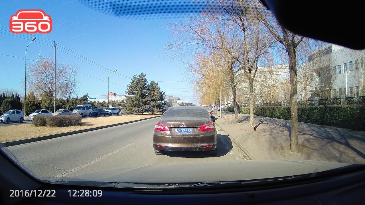 后视镜行驶记录仪_后视镜行车记录仪评测_行车评测仪记录视镜后还能用吗