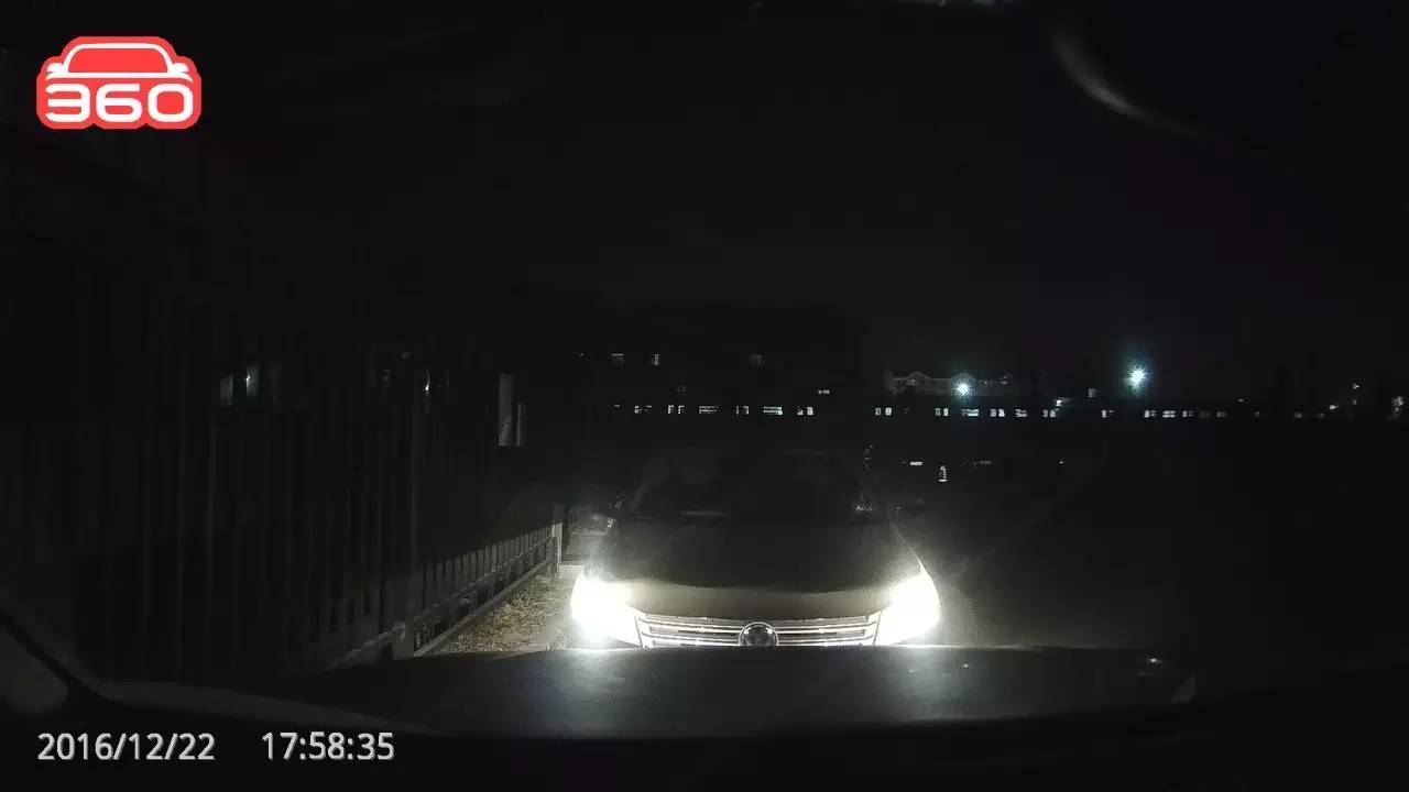 行车评测仪记录视镜后还能用吗_后视镜行驶记录仪_后视镜行车记录仪评测