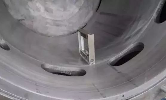 连杆瓦片怎样装正确_连杆瓦的安装_连杆瓦安装方法