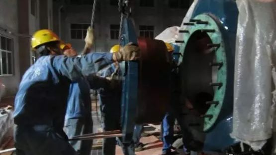 连杆瓦片怎样装正确_连杆瓦的安装_连杆瓦安装方法