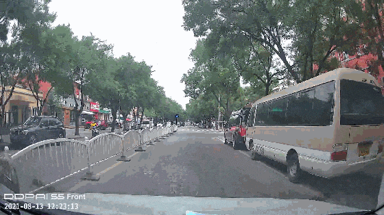 行车记录仪后视镜是什么意思_行车评测仪记录视镜后不显示_后视镜行车记录仪评测