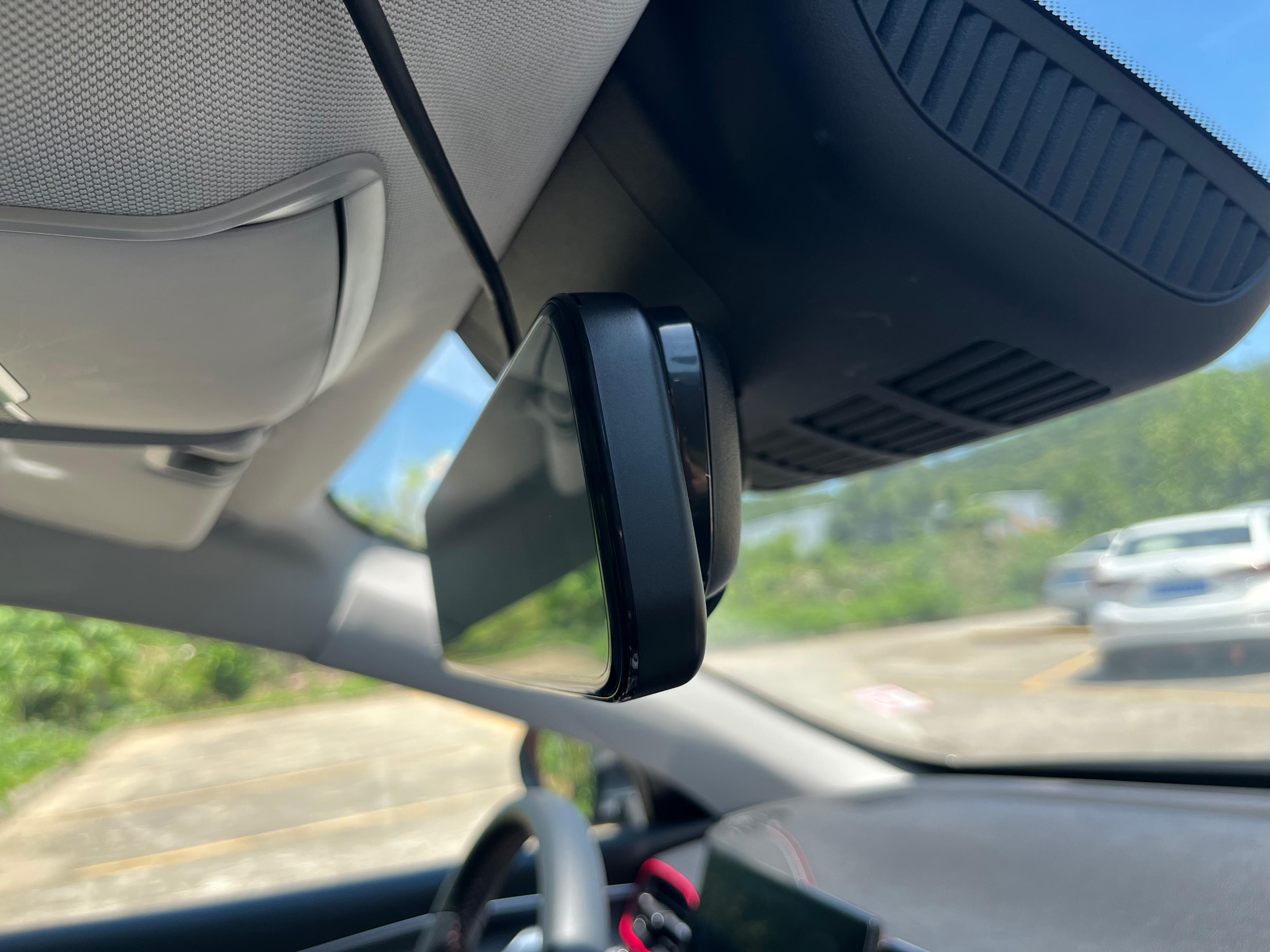 行车评测仪记录视镜后怎么看_后视镜行驶记录仪_后视镜行车记录仪评测