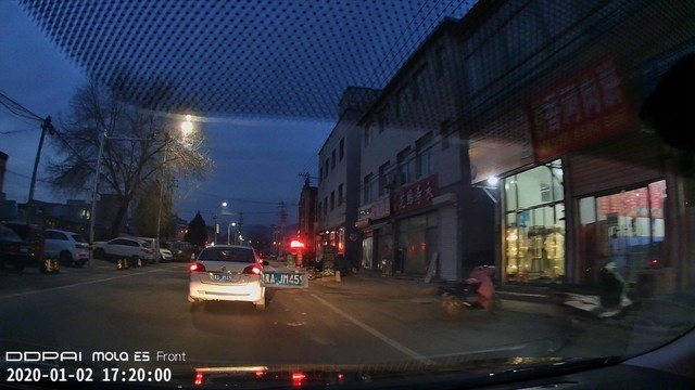 后视镜行车记录仪评测_行车评测仪记录视镜后不显示_行车评测仪记录视镜后还能用吗