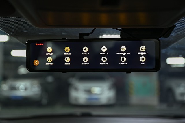 行车评测仪记录视镜后不显示_后视镜行车记录仪评测_行车评测仪记录视镜后还能用吗