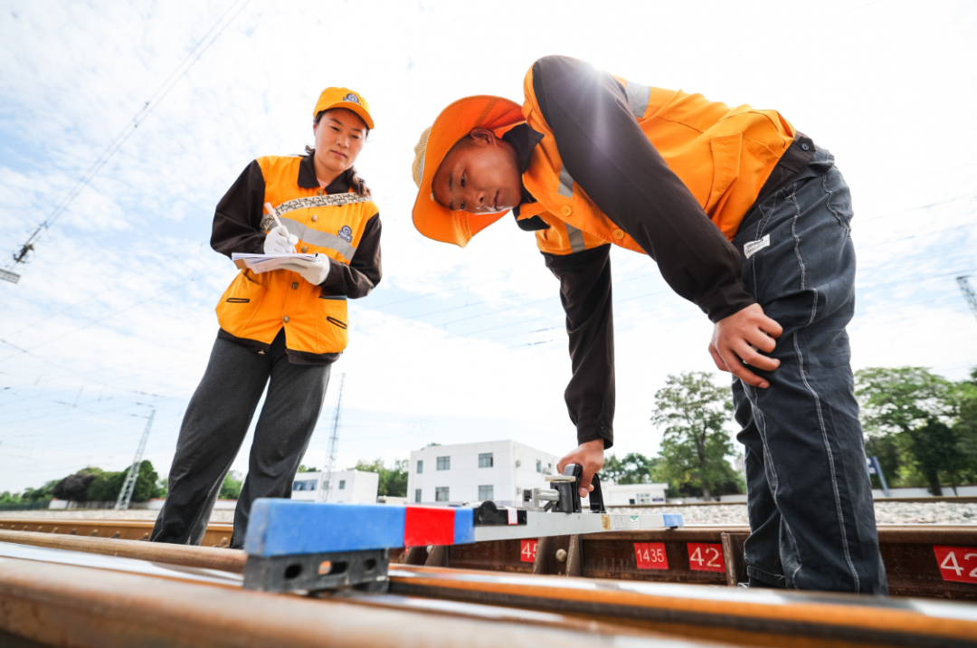 道岔几何要素_铁路道岔几何尺寸检查_铁路道岔几何尺寸标准值