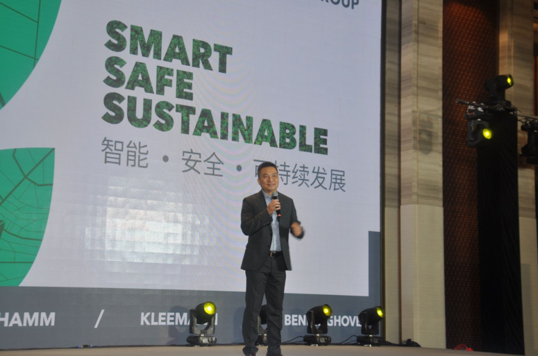 滑模摊铺机图片_滑模摊铺机构造_滑模摊铺机用在哪里