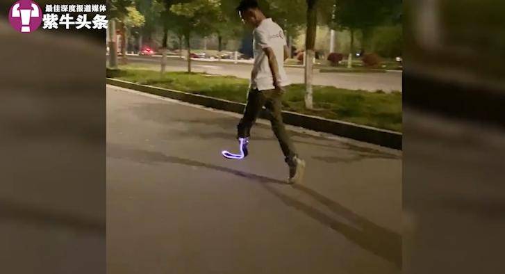 水下推进器拆解_水下推进器怎么控制方向_水下推进器