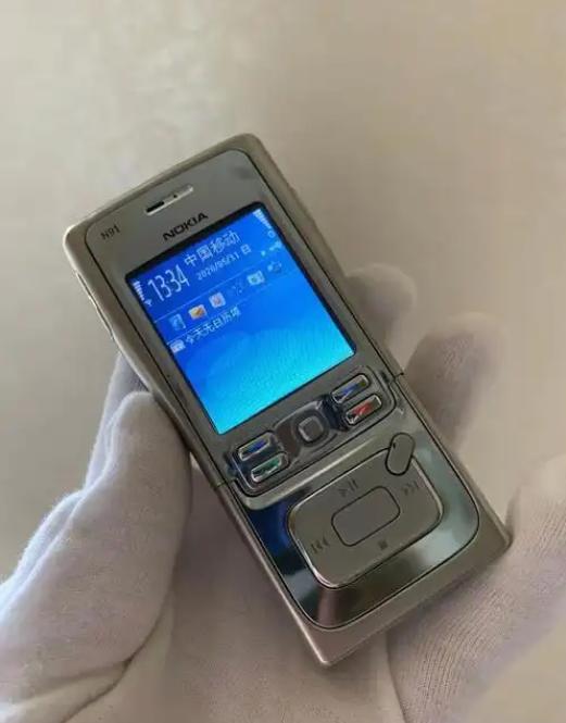 大哥大旧手机有人要吗_旧手机大哥大_旧大哥大手机收购价