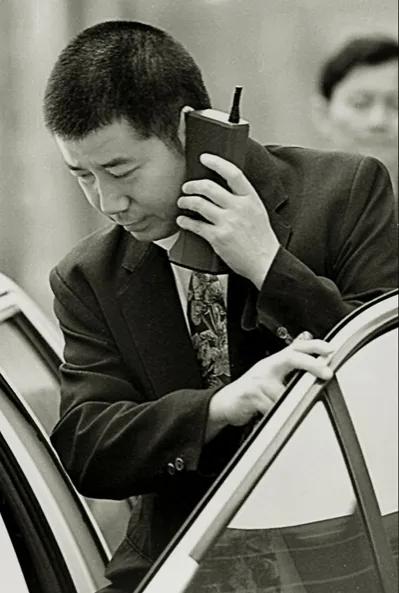 大哥大旧手机有人要吗_旧手机大哥大_旧大哥大手机收购价