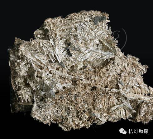 云母片什么意思_片状云母_云母片的作用