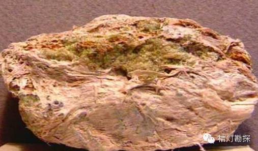 云母片什么意思_云母片的作用_片状云母