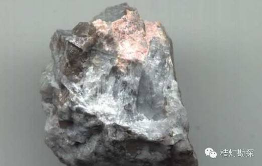 片状云母_云母片的作用_云母片什么意思