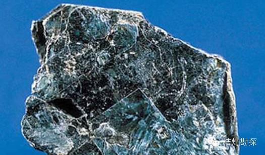 云母片的作用_片状云母_云母片什么意思