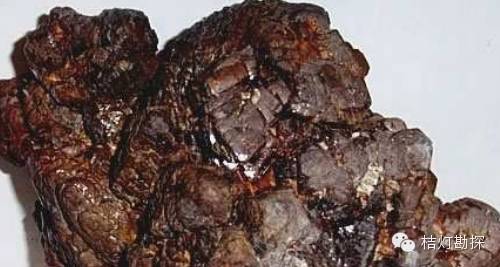 云母片什么意思_片状云母_云母片的作用