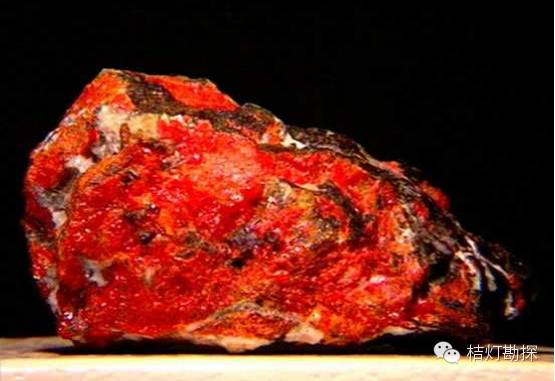 云母片的作用_片状云母_云母片什么意思