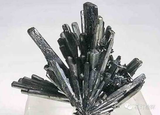 云母片什么意思_云母片的作用_片状云母