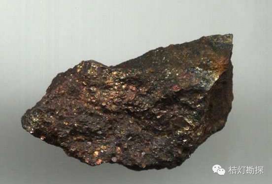 云母片什么意思_云母片的作用_片状云母