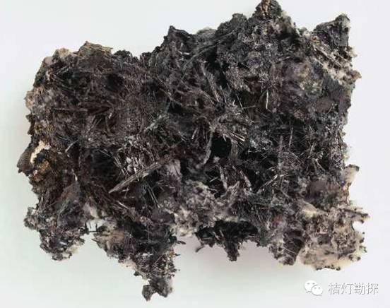 云母片的作用_云母片什么意思_片状云母