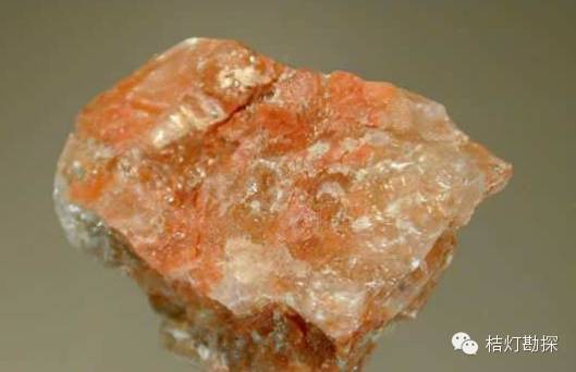 片状云母_云母片的作用_云母片什么意思