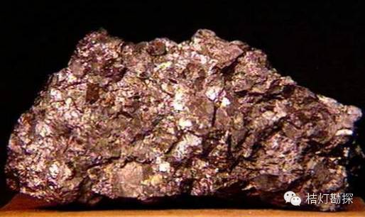 云母片的作用_片状云母_云母片什么意思