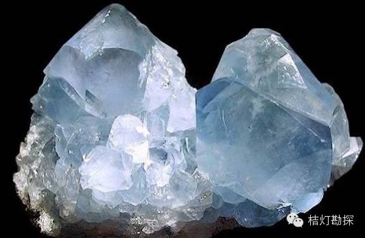 云母片什么意思_片状云母_云母片的作用