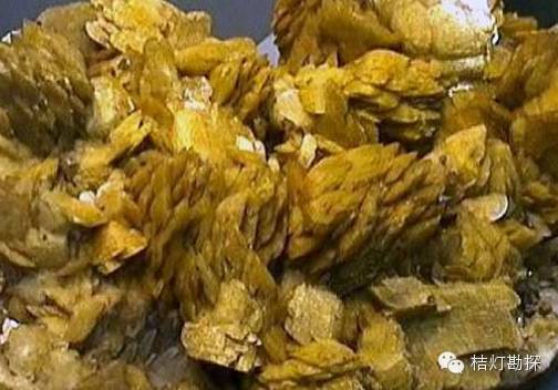 云母片什么意思_片状云母_云母片的作用