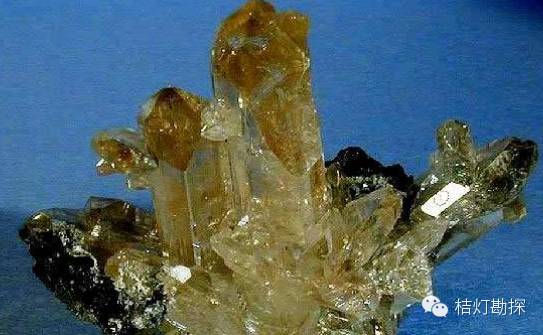 云母片什么意思_云母片的作用_片状云母