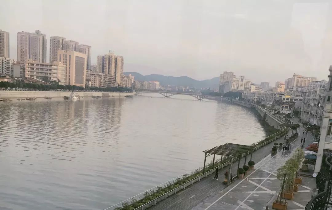 桥的引桥是什么_引桥桥型_引桥是桥的哪里