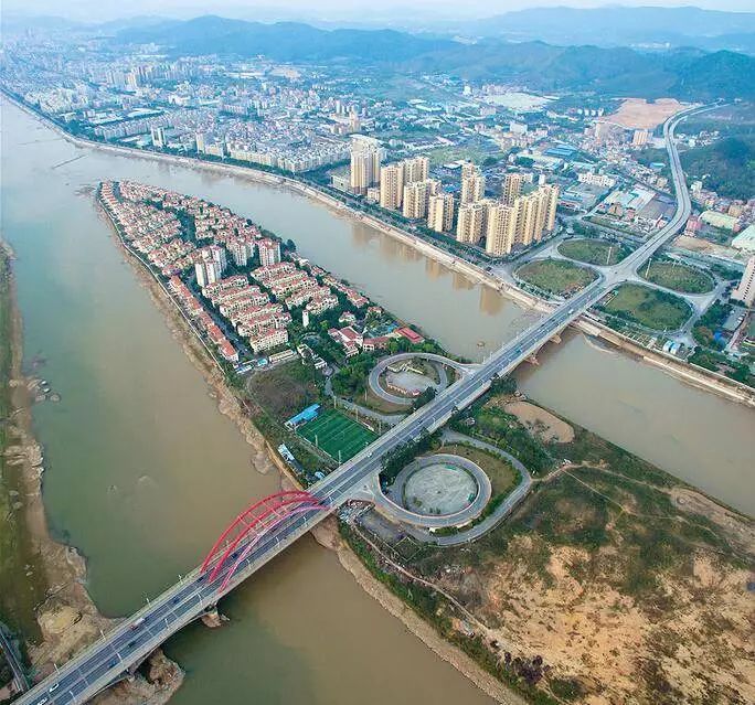 引桥是桥的哪里_引桥桥型_桥的引桥是什么