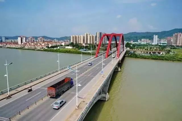 引桥是桥的哪里_引桥桥型_桥的引桥是什么