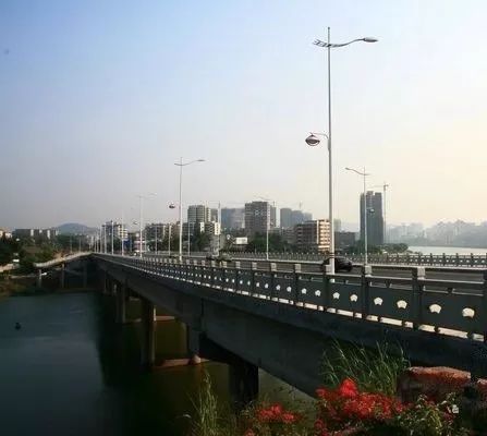 引桥是桥的哪里_桥的引桥是什么_引桥桥型