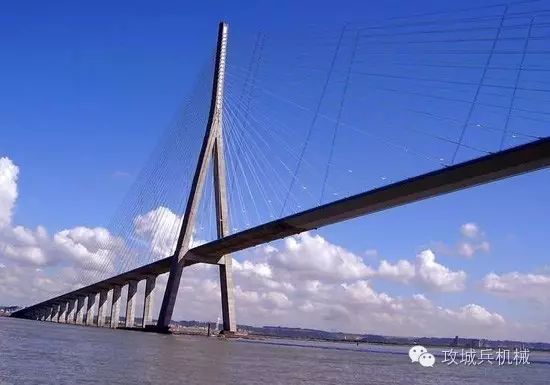 引桥是桥的哪里_引桥是哪部分_桥的引桥是什么