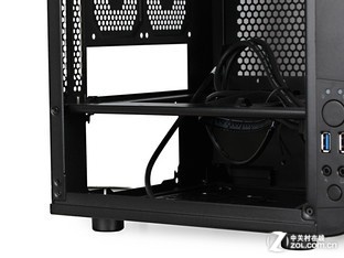 Tt首款迷你机箱 Core V1水冷箱装机评测