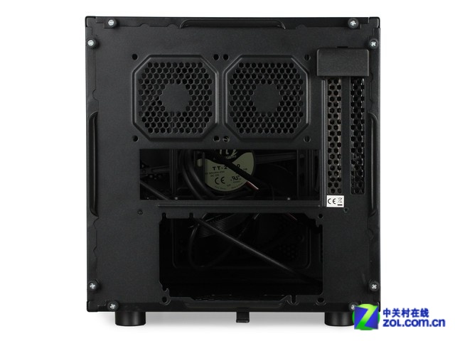 Tt首款迷你机箱 Core V1水冷箱装机评测