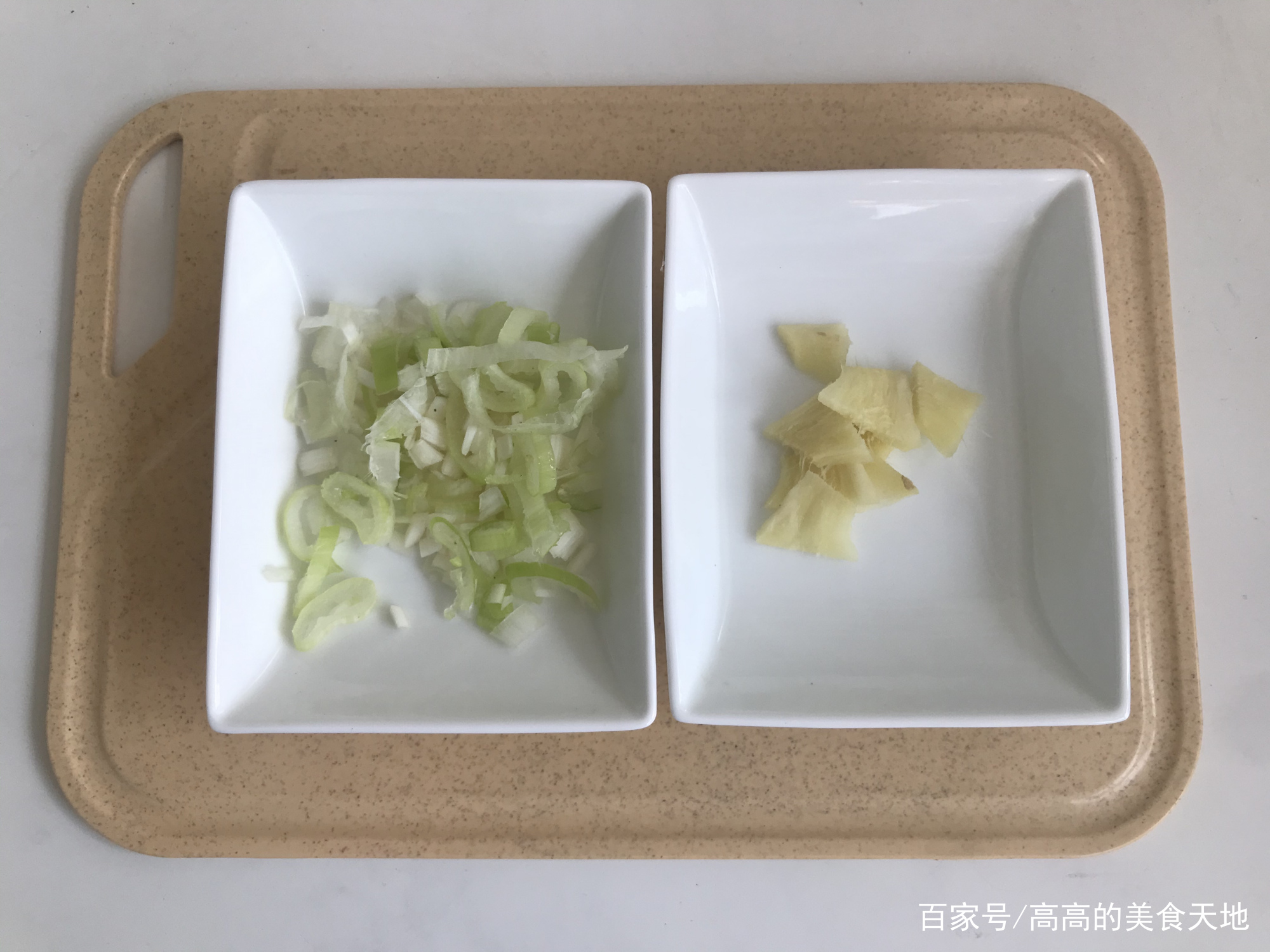 如图所示是打捞船_如图甲所示是一艘海事打捞船_如图所示是打捞物体的模拟装置