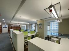 诺德中心800平精装带家具!地铁200米!交通方便户型方正