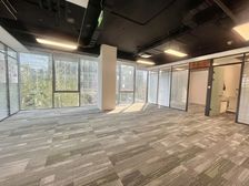 地铁口丨汉威国际开发商直租丨精装修丨双面采光无遮挡丨户型方正