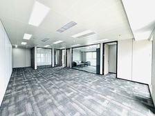 诺德中心丨精装修丨两格间丨正对电梯丨南向丨无遮挡丨可注册