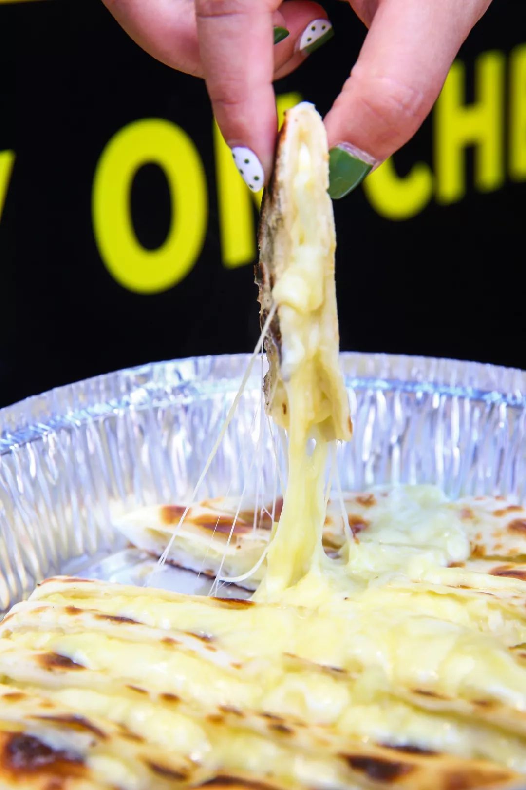 投影仪小米盒子怎么用_投影和小米盒子能无线连接吗_小米盒子视频里的小型投影仪是什么的