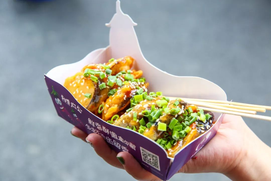 投影仪小米盒子怎么用_小米盒子视频里的小型投影仪是什么的_投影和小米盒子能无线连接吗