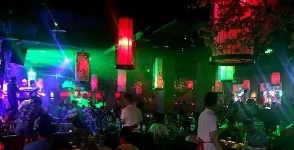 投影仪小米盒子怎么用_小米盒子视频里的小型投影仪是什么的_投影和小米盒子能无线连接吗