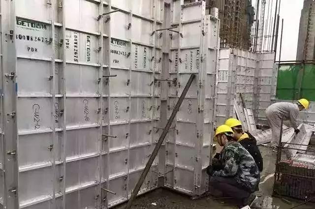 钢模板型号的符号怎么区分_钢模板型号_钢模板代号